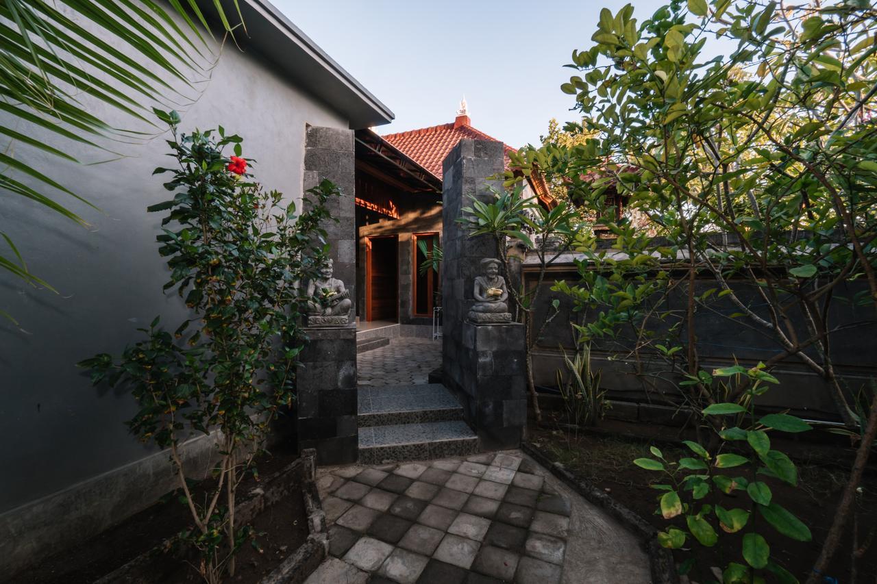 D And B Bungalow'S By Dewizz Management Hotel Nusa Lembongan  Ngoại thất bức ảnh