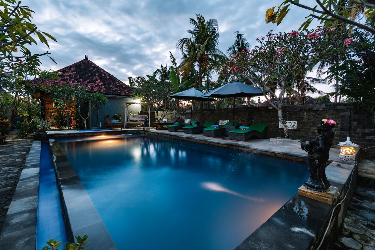 D And B Bungalow'S By Dewizz Management Hotel Nusa Lembongan  Ngoại thất bức ảnh